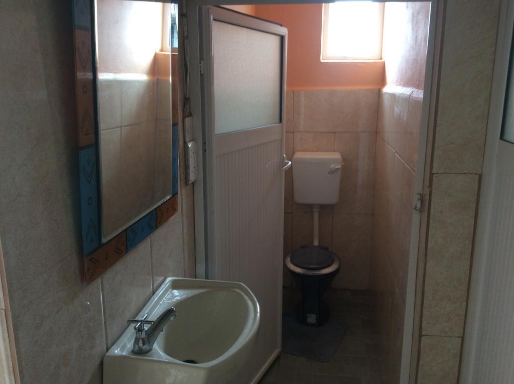 La Casa Mia Guesthouse Ла Гулет Екстериор снимка