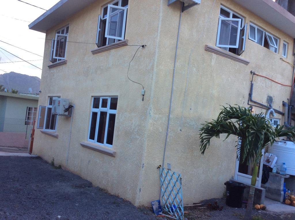 La Casa Mia Guesthouse Ла Гулет Екстериор снимка